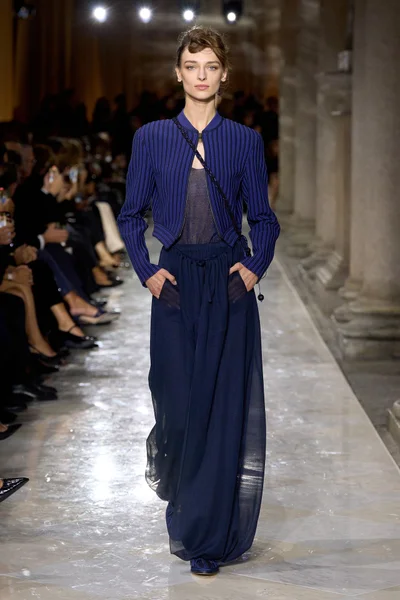 Look 40